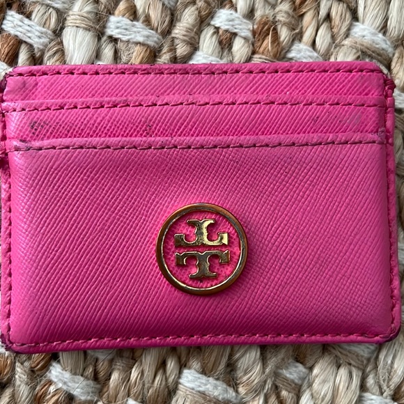 Tory Burch Robinson credit card holder in pink - Picture 1 of 6